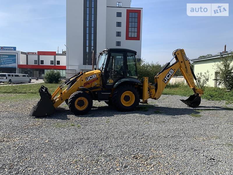 Экскаватор погрузчик JCB 3CX 2014 в Черновцах