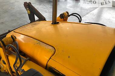 Экскаватор погрузчик JCB 3CX 2000 в 