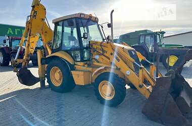 Экскаватор погрузчик JCB 3CX 2000 в 