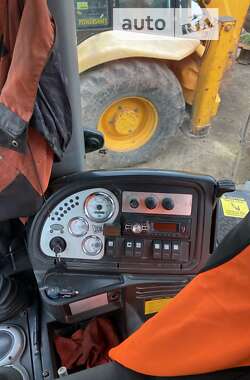 Экскаватор погрузчик JCB 3CX 2003 в 