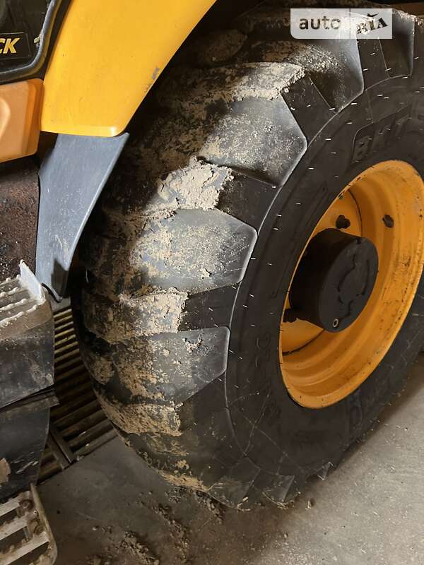 Экскаватор погрузчик JCB 3CX 2008 в Черновцах