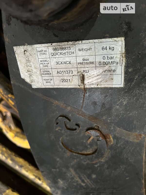 Экскаватор погрузчик JCB 3CX 2008 в Черновцах