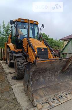 Екскаватор навантажувач JCB 3CX 2005 в Долині