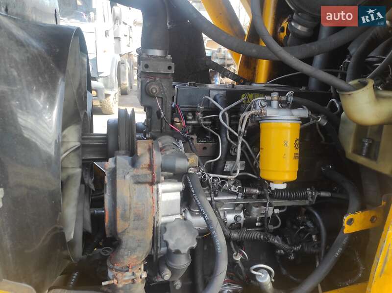 Екскаватор навантажувач JCB 3CX 1997 в Корюківці