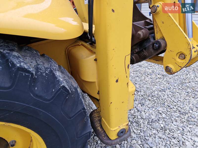 Экскаватор погрузчик JCB 3CX 2005 в Черновцах