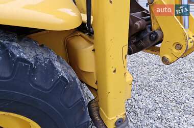Екскаватор навантажувач JCB 3CX 2005 в 