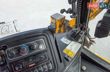 Экскаватор погрузчик JCB 3CX 2012 в 