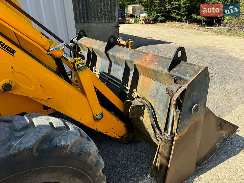 Екскаватор навантажувач JCB 3CX 2001 в Києві