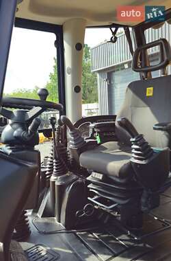 Екскаватор навантажувач JCB 3CX 2011 в 