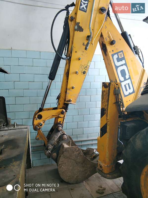 Екскаватор навантажувач JCB 3CX 2013 в Чернігові