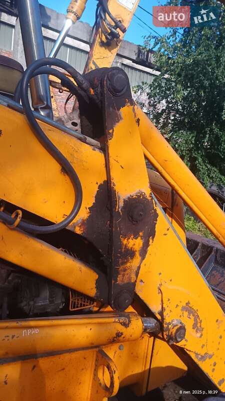 Екскаватор навантажувач JCB 3CX 1997 в Звягелі