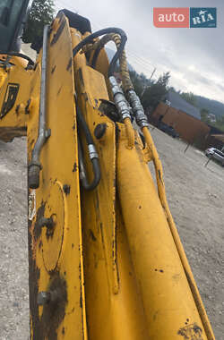 Экскаватор погрузчик JCB 3CX 2004 в 