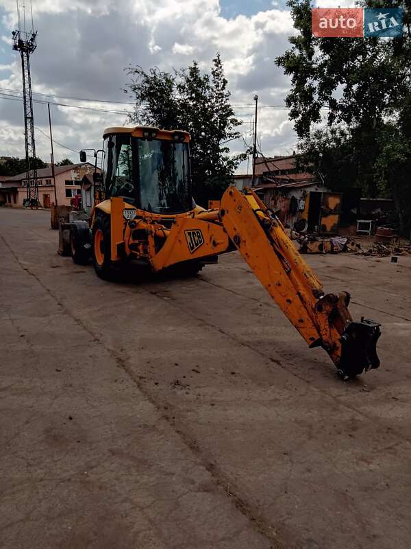 Екскаватор навантажувач JCB 3CX 2003 в Кривому Розі фото 5 Екскаватор навантажувач JCB 3CX 2003 в Кривому Розі