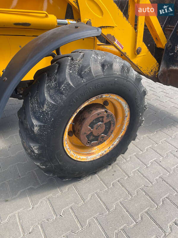 Экскаватор погрузчик JCB 3CX 2006 в Черновцах