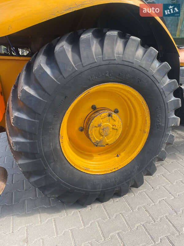 Экскаватор погрузчик JCB 3CX 2006 в Черновцах