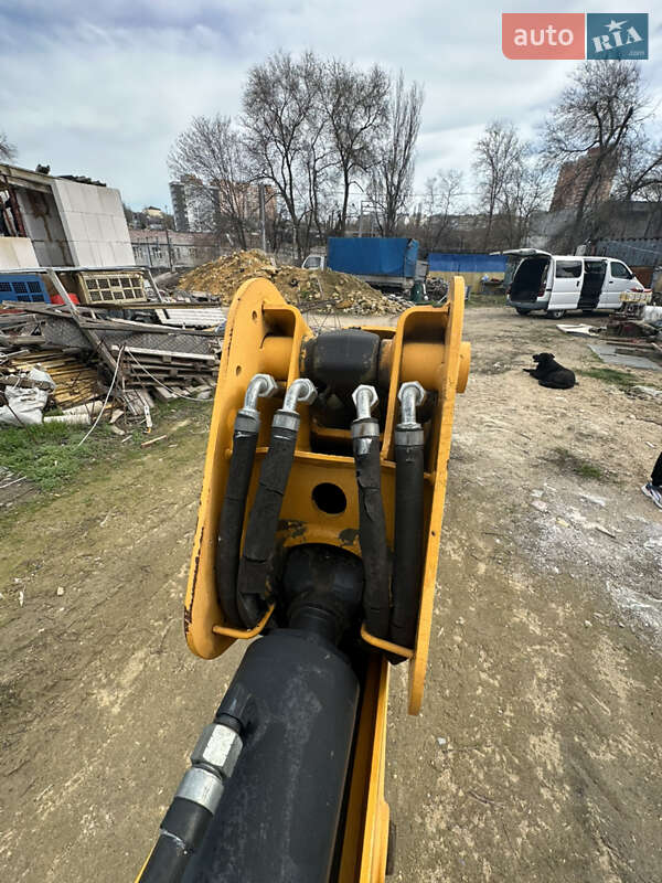 Экскаватор погрузчик JCB 3CX 2015 в Одессе