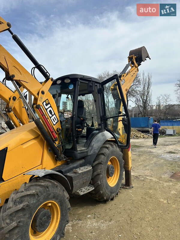 Экскаватор погрузчик JCB 3CX 2015 в Одессе
