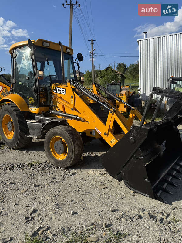 Екскаватор навантажувач JCB 3CX 2008 в Виноградові