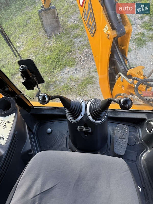 Екскаватор навантажувач JCB 3CX 2008 в Виноградові