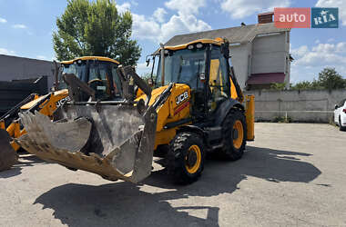 Екскаватор навантажувач JCB 3CX 2011 в Вінниці