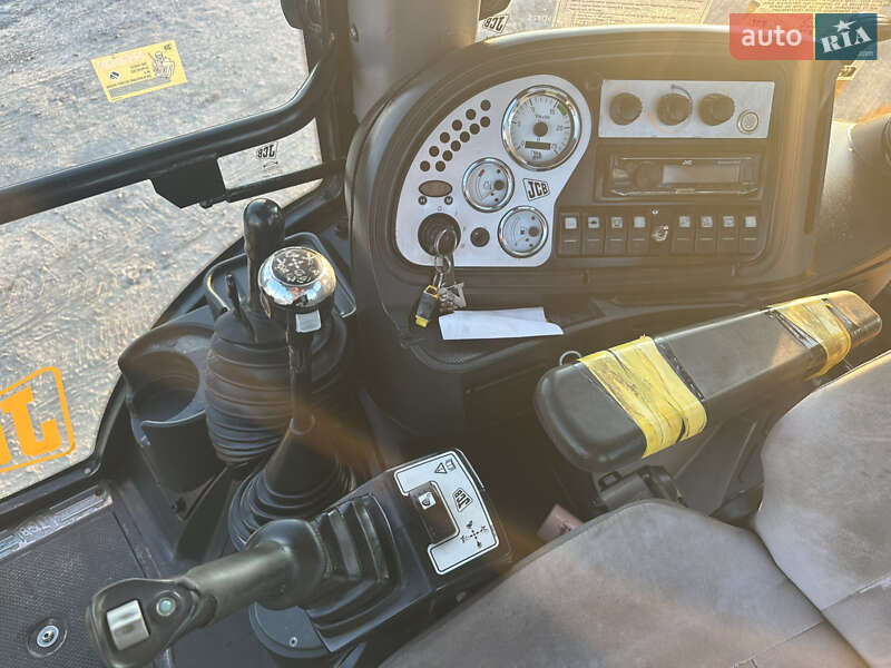 Екскаватор навантажувач JCB 3CX 2007 в Березному