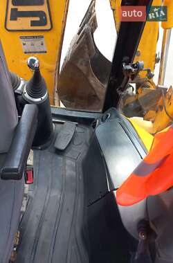 Экскаватор погрузчик JCB 3CX 2006 в 
