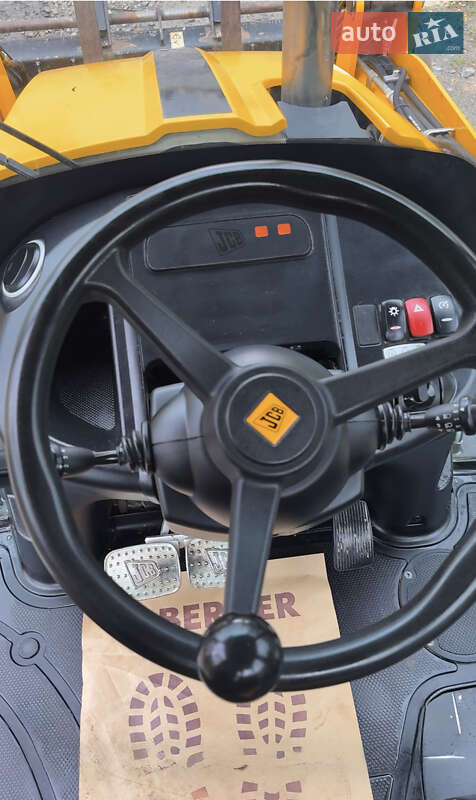 Экскаватор погрузчик JCB 3CX 2018 в Виноградове фото 27 Экскаватор погрузчик JCB 3CX 2018 в Виноградове