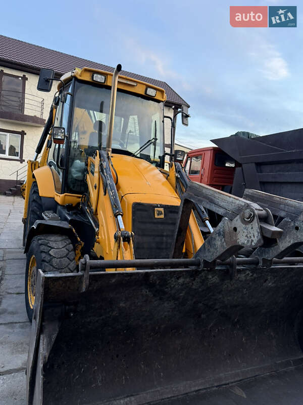 Экскаватор погрузчик JCB 3CX 2002 в Одессе