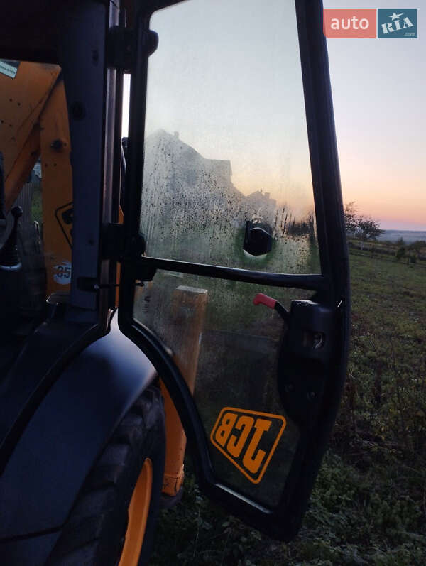 Екскаватор навантажувач JCB 3CX 2010 в Львові