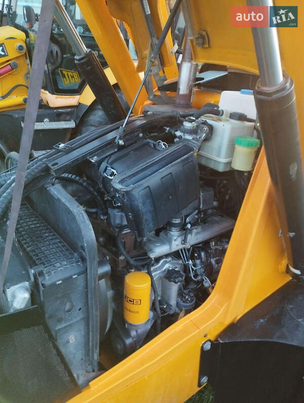 Екскаватор навантажувач JCB 3CX 2010 в Львові