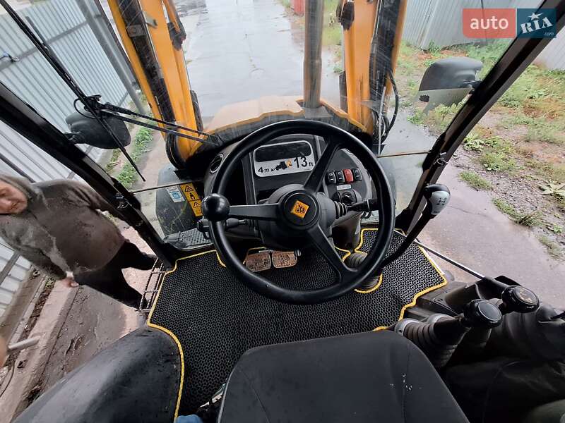 Екскаватор навантажувач JCB 3CX 2017 в Білій Церкві