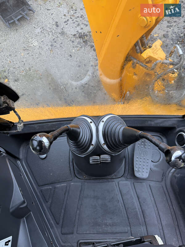 Екскаватор навантажувач JCB 3CX 2008 в Виноградові