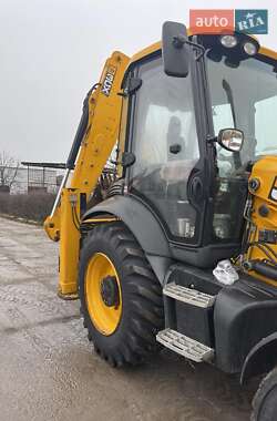 Екскаватор навантажувач JCB 3CX 2020 в 