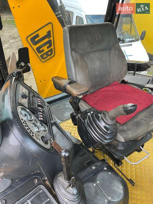 Экскаватор погрузчик JCB 3CX 2008 в Черновцах