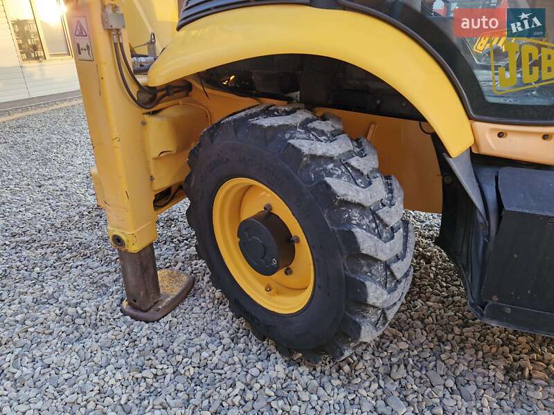 Экскаватор погрузчик JCB 3CX 2009 в Черновцах