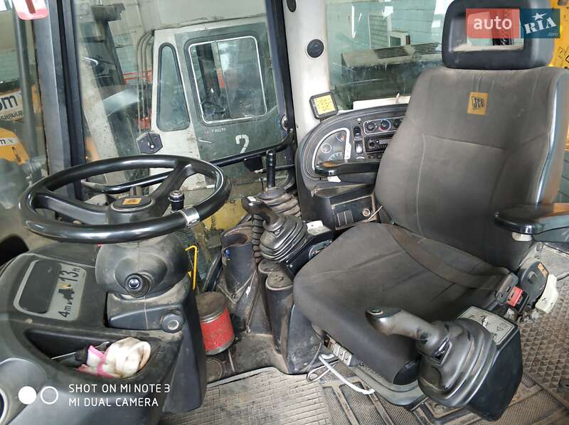 Экскаватор погрузчик JCB 3CX 2013 в Чернигове