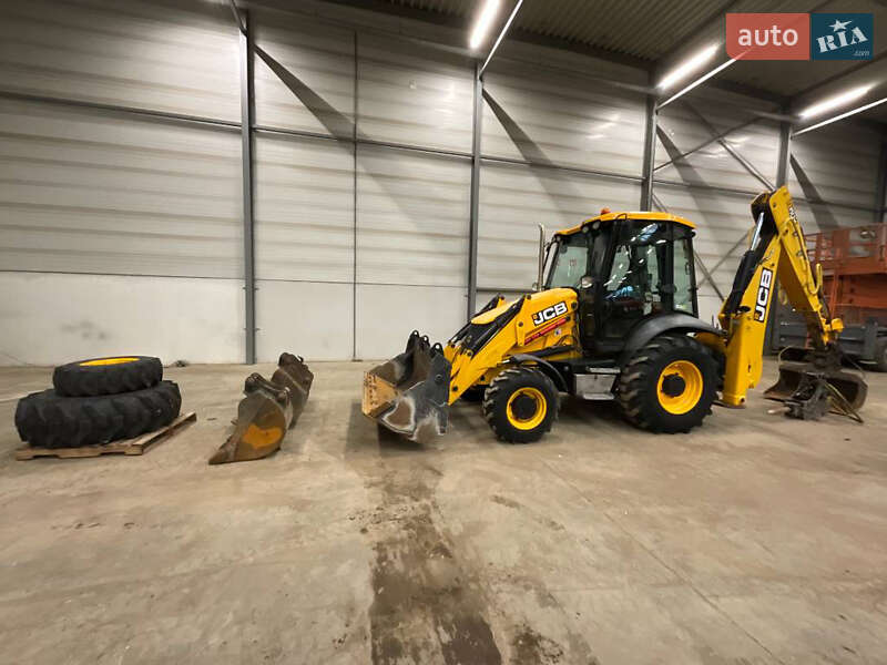 Екскаватор навантажувач JCB 3CX 2019 в Дубні