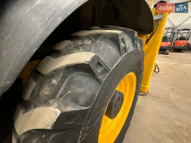 Екскаватор навантажувач JCB 3CX 2019 в Дубні