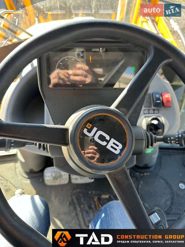 Экскаватор погрузчик JCB 3CX 2022 в Киеве