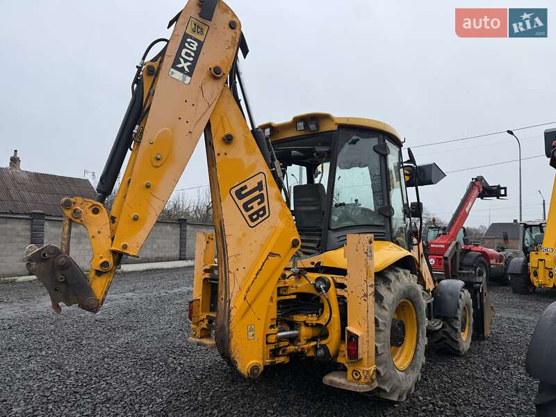 Екскаватор навантажувач JCB 3CX 2009 в Луцьку