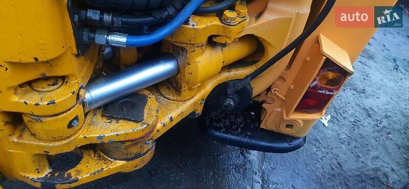Экскаватор погрузчик JCB 3CX 2011 в Львове