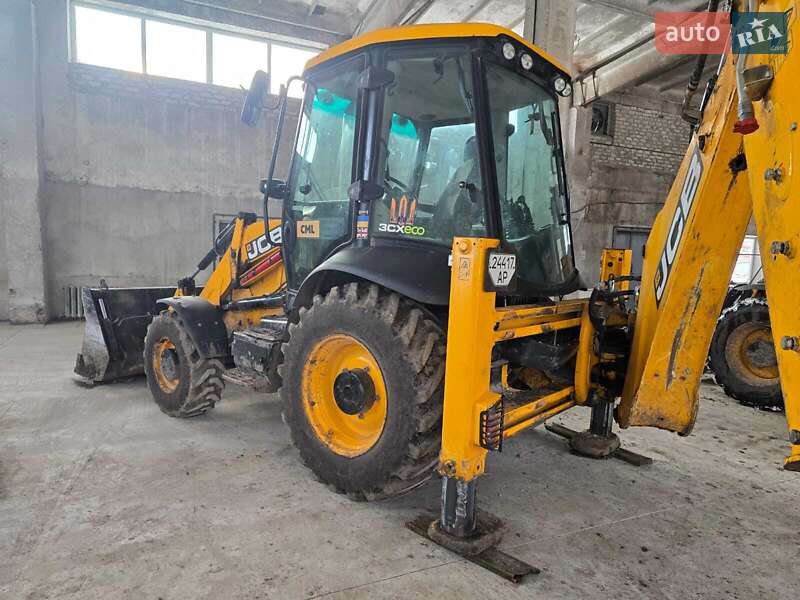 Эвакуатор JCB 3CX 2024 в Тернополе