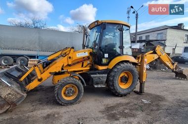 Экскаватор погрузчик JCB 3CX 2007 в Борисполе