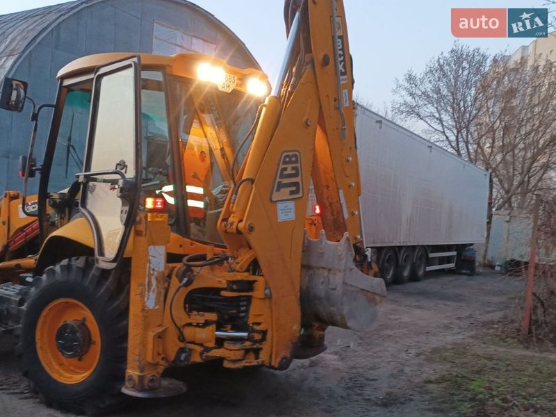 Экскаватор погрузчик JCB 3CX 2003 в Малине