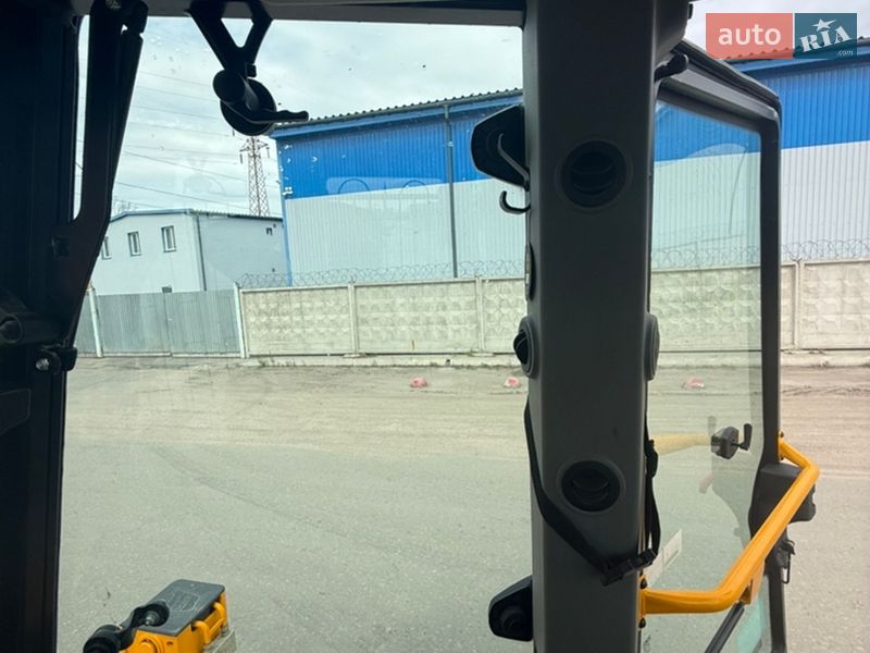 Екскаватор навантажувач JCB 3CX 2021 в Києві фото 16 Екскаватор навантажувач JCB 3CX 2021 в Києві