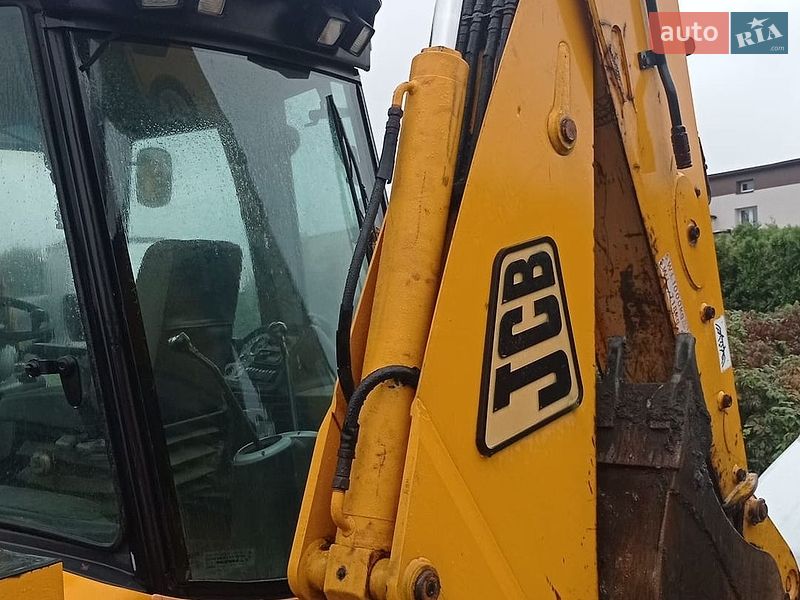 Экскаватор погрузчик JCB 3CX 2004 в Львове