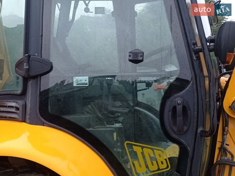 Экскаватор погрузчик JCB 3CX 2004 в Львове