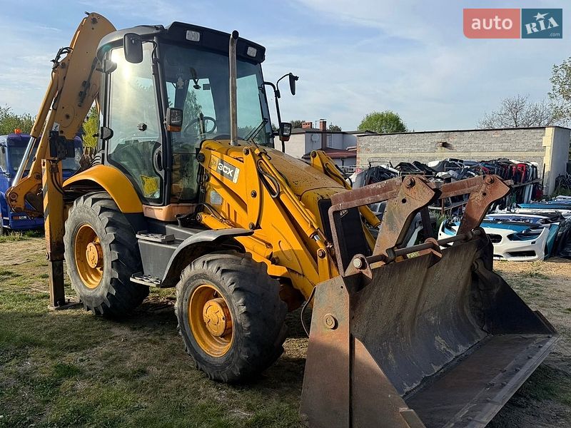 Экскаватор погрузчик JCB 3CX 2004 в Львове