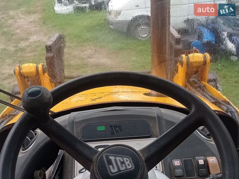 Экскаватор погрузчик JCB 3CX 2004 в Львове