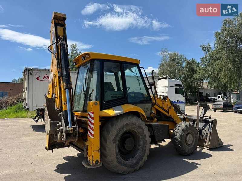 Экскаватор погрузчик JCB 3CX 2001 в Ладыжине